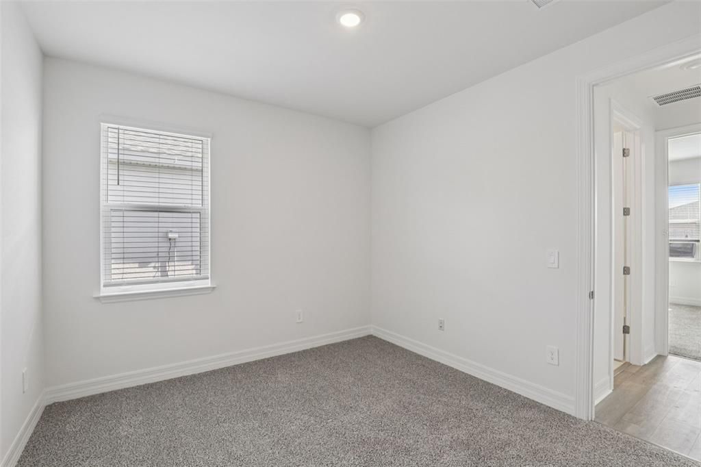 For Sale: $324,995 (4 beds, 2 baths, 1908 Square Feet)