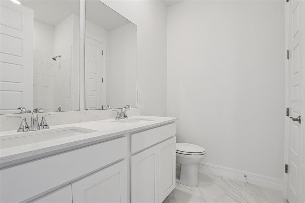 For Sale: $324,995 (4 beds, 2 baths, 1908 Square Feet)