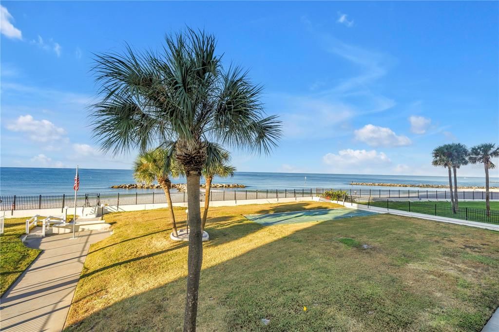 For Sale: $325,000 (0 beds, 1 baths, 448 Square Feet)