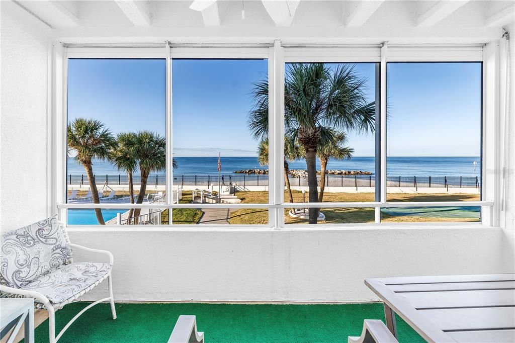 For Sale: $325,000 (0 beds, 1 baths, 448 Square Feet)