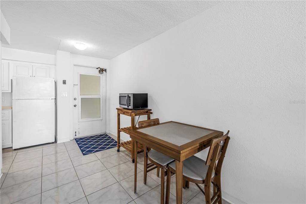 For Sale: $325,000 (0 beds, 1 baths, 448 Square Feet)