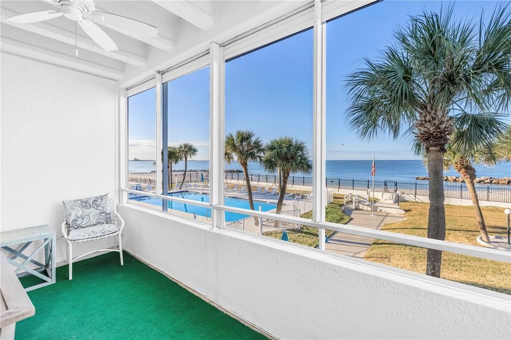 For Sale: $325,000 (0 beds, 1 baths, 448 Square Feet)