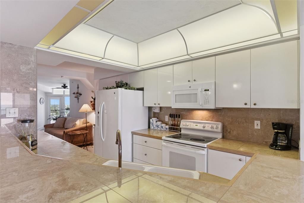 На продажу: $675,000 (2 спален, 2 ванн, 1672 Квадратных фут)