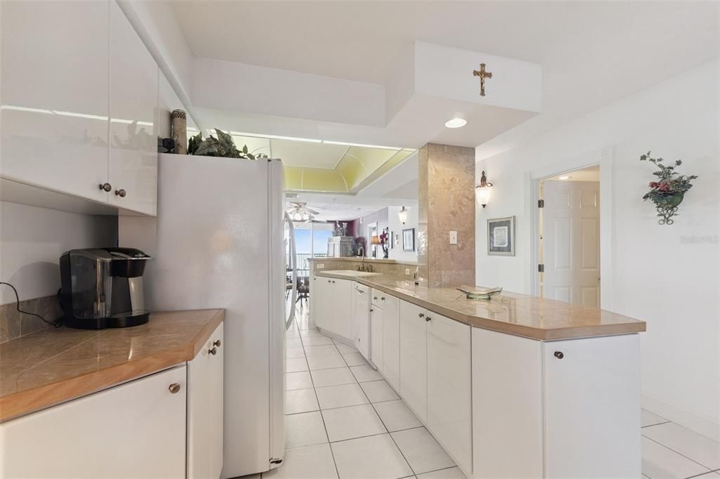 На продажу: $675,000 (2 спален, 2 ванн, 1672 Квадратных фут)