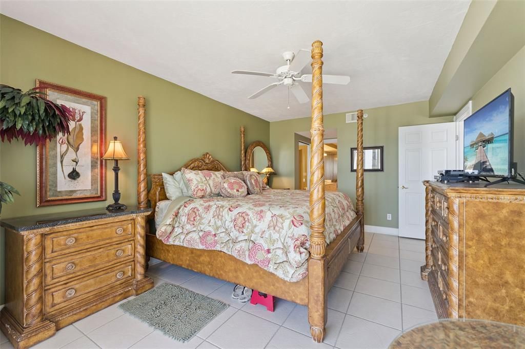 На продажу: $675,000 (2 спален, 2 ванн, 1672 Квадратных фут)