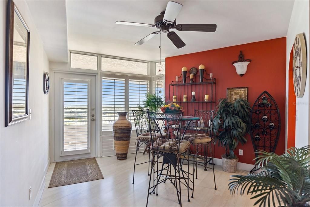 На продажу: $675,000 (2 спален, 2 ванн, 1672 Квадратных фут)