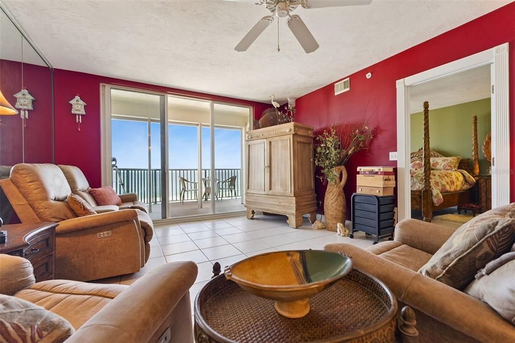 На продажу: $675,000 (2 спален, 2 ванн, 1672 Квадратных фут)