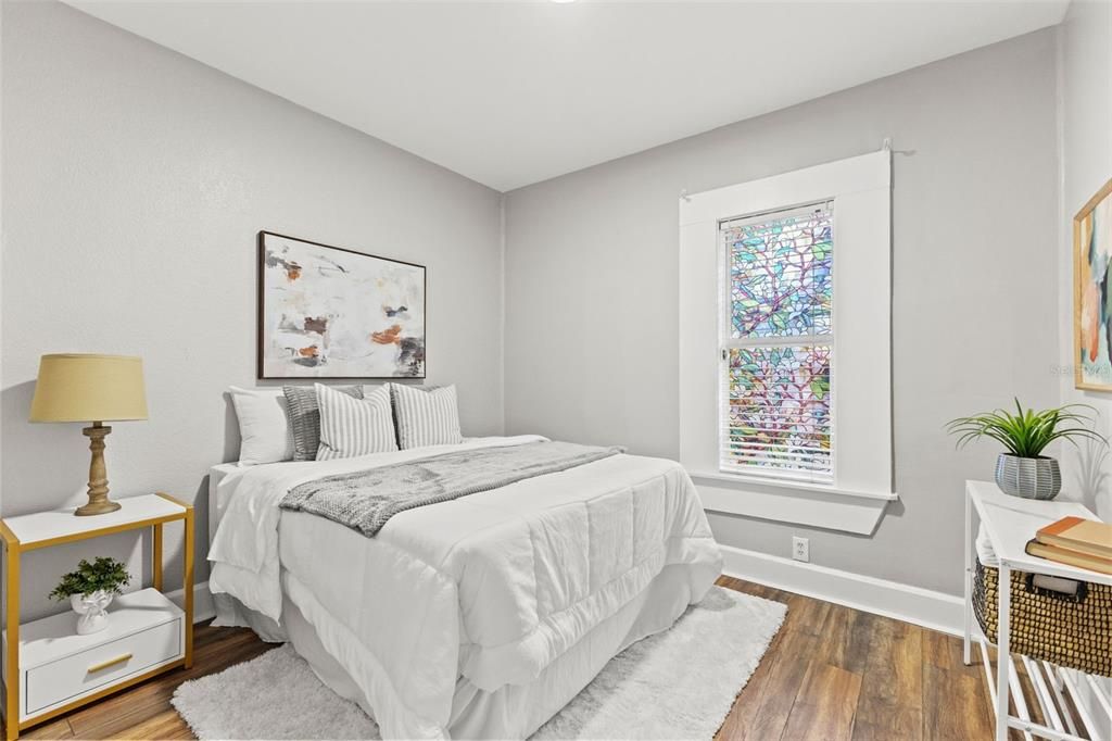 Active With Contract: $249,900 (3 beds, 1 baths, 838 Square Feet)