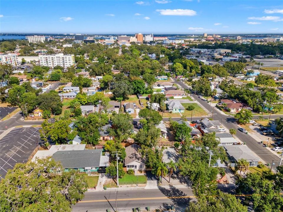 Active With Contract: $249,900 (3 beds, 1 baths, 838 Square Feet)