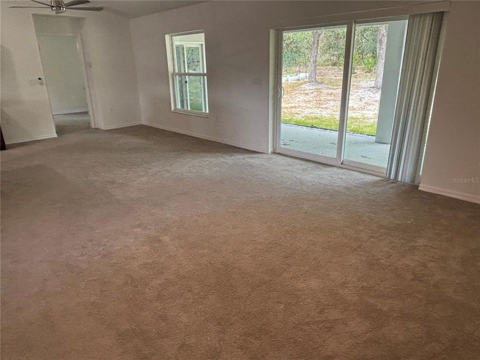 出租: $1,795 (3 贝兹, 2 浴室, 1684 平方英尺)