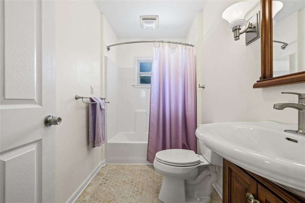 Active With Contract: $395,000 (3 beds, 2 baths, 1681 Square Feet)