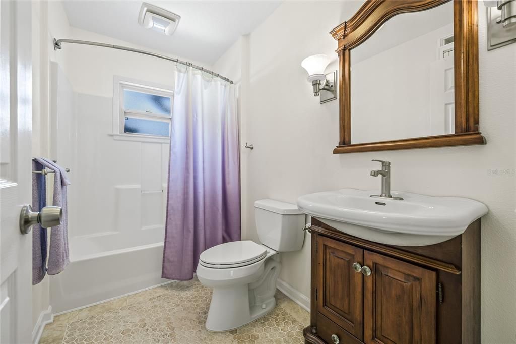 Active With Contract: $395,000 (3 beds, 2 baths, 1681 Square Feet)