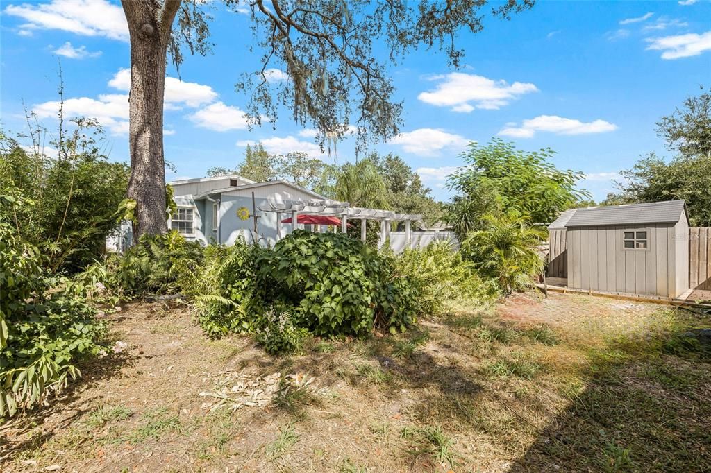 Active With Contract: $395,000 (3 beds, 2 baths, 1681 Square Feet)