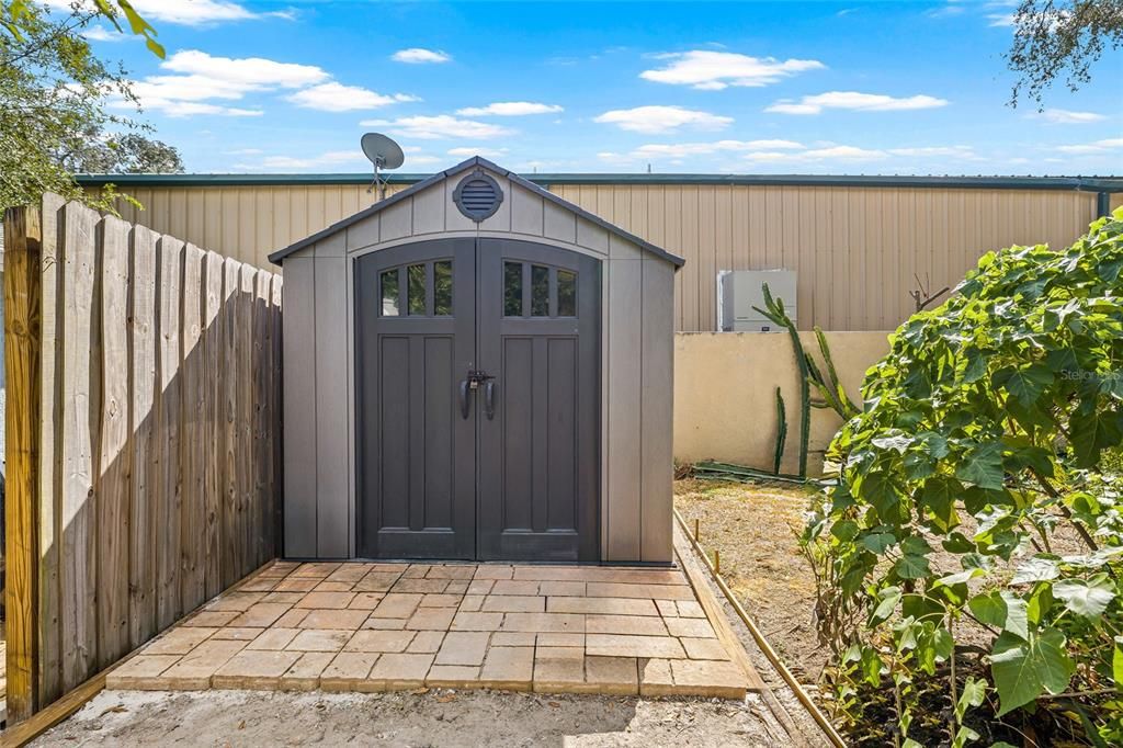 Active With Contract: $395,000 (3 beds, 2 baths, 1681 Square Feet)