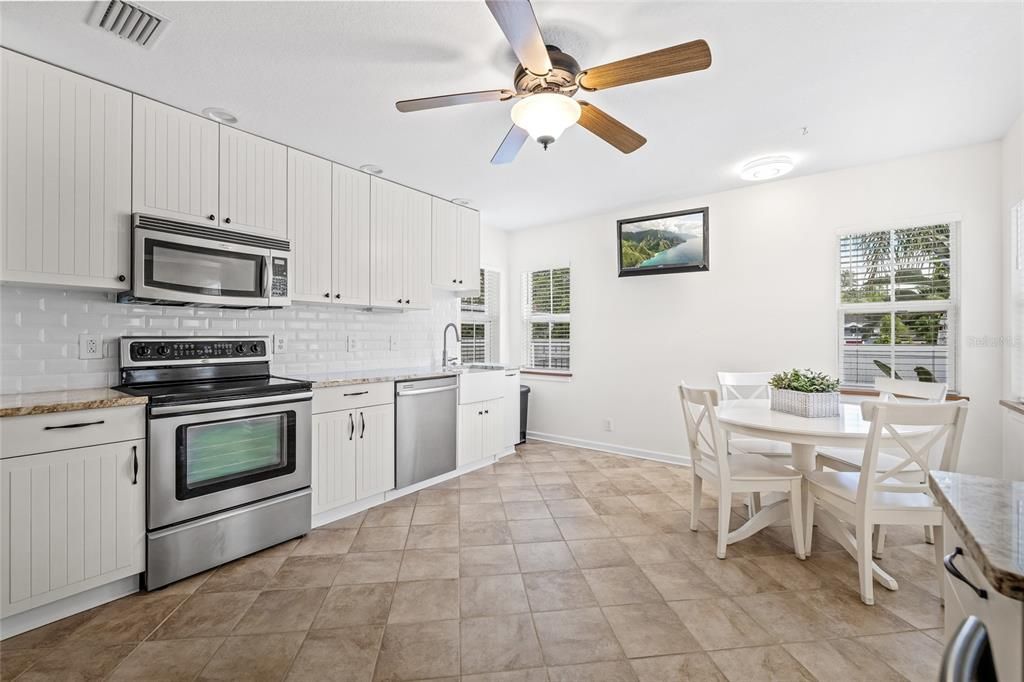 Active With Contract: $395,000 (3 beds, 2 baths, 1681 Square Feet)