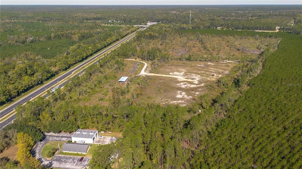 На продажу: $230,000 (16.09 acres)