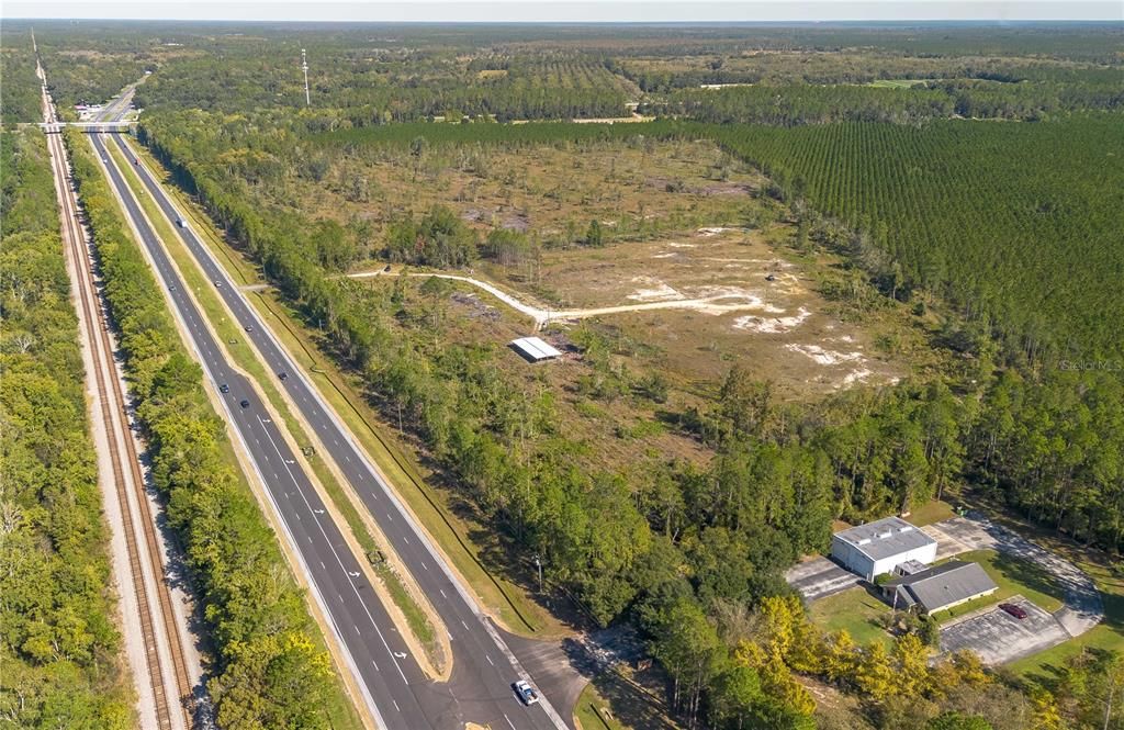 На продажу: $230,000 (16.09 acres)