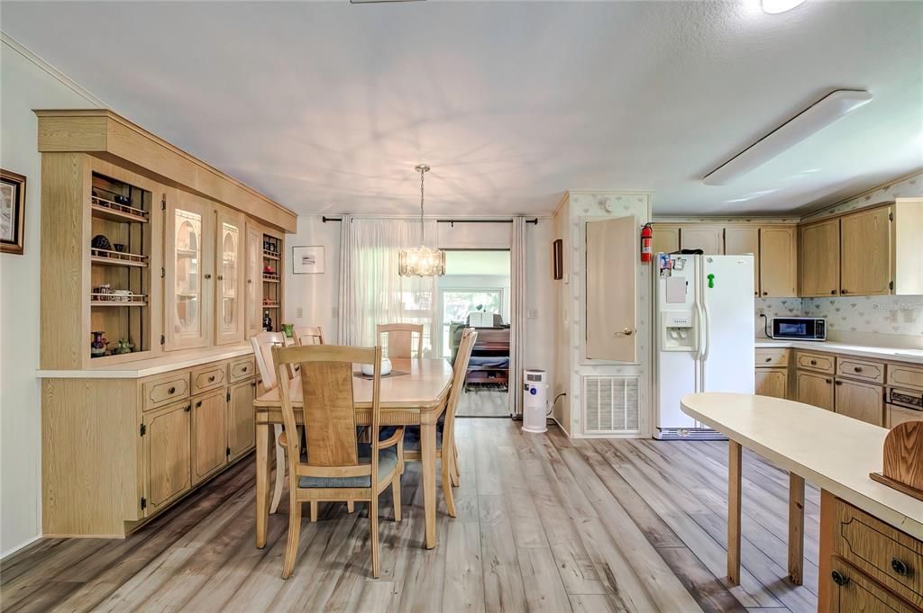 En Venta: $264,500 (2 camas, 2 baños, 1144 Pies cuadrados)