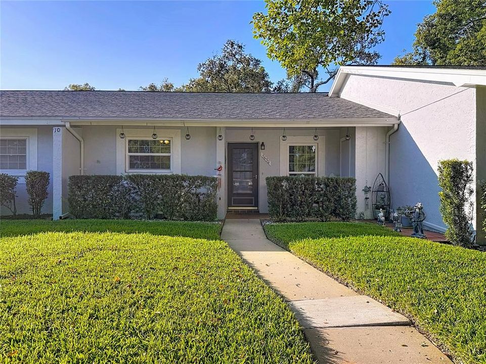 For Sale: $149,900 (2 beds, 2 baths, 1029 Square Feet)