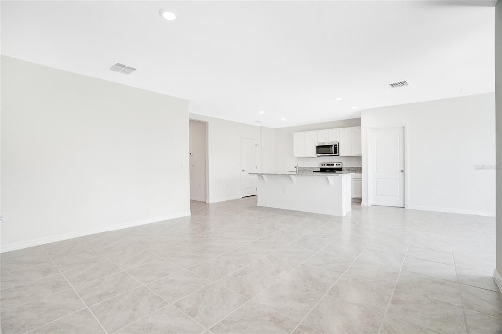 Active With Contract: $2,000 (3 beds, 2 baths, 1725 Square Feet)