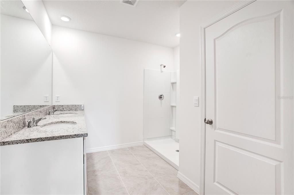 Active With Contract: $2,000 (3 beds, 2 baths, 1725 Square Feet)