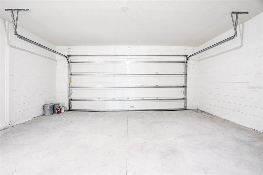 Active With Contract: $2,000 (3 beds, 2 baths, 1725 Square Feet)