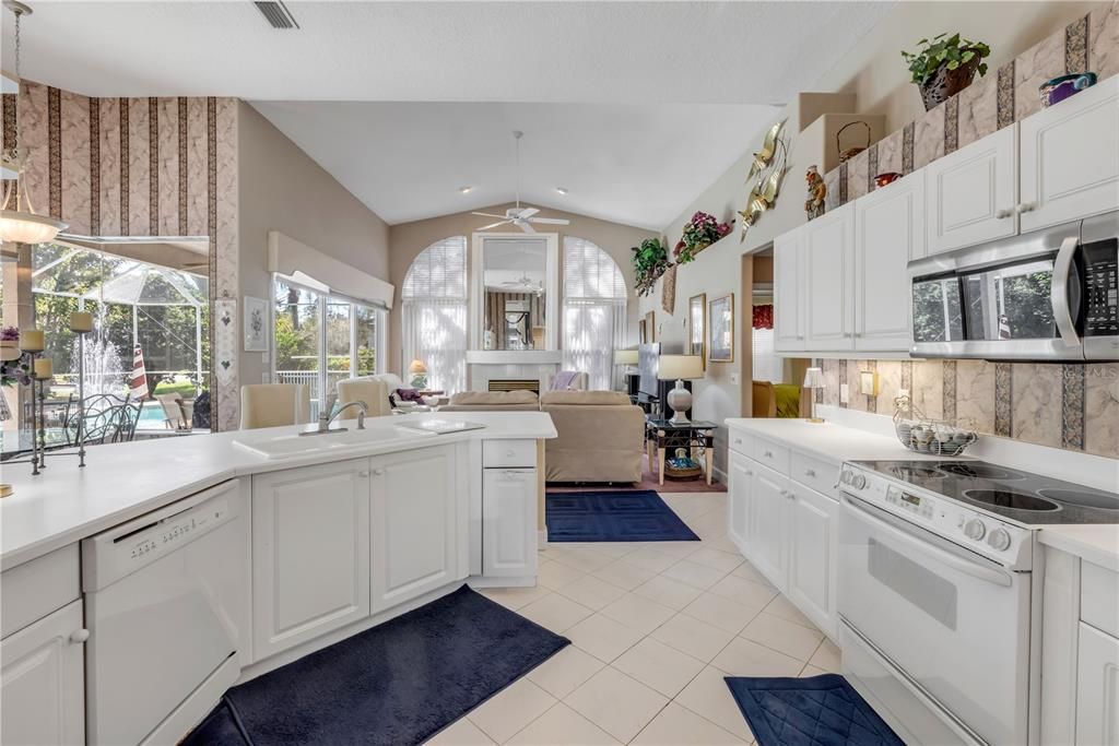 For Sale: $449,000 (3 beds, 2 baths, 2098 Square Feet)