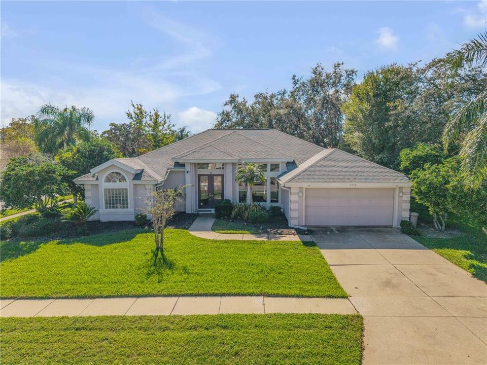 For Sale: $449,000 (3 beds, 2 baths, 2098 Square Feet)