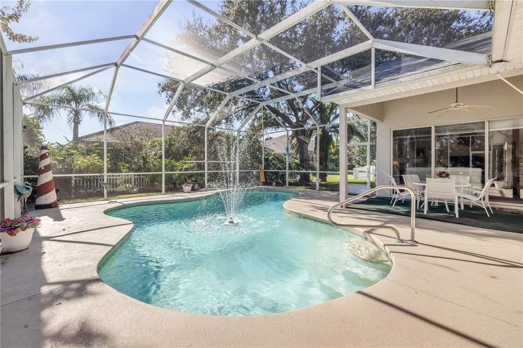 For Sale: $449,000 (3 beds, 2 baths, 2098 Square Feet)