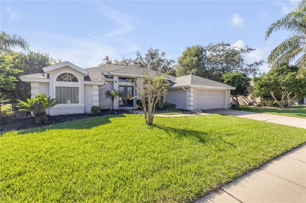 For Sale: $449,000 (3 beds, 2 baths, 2098 Square Feet)