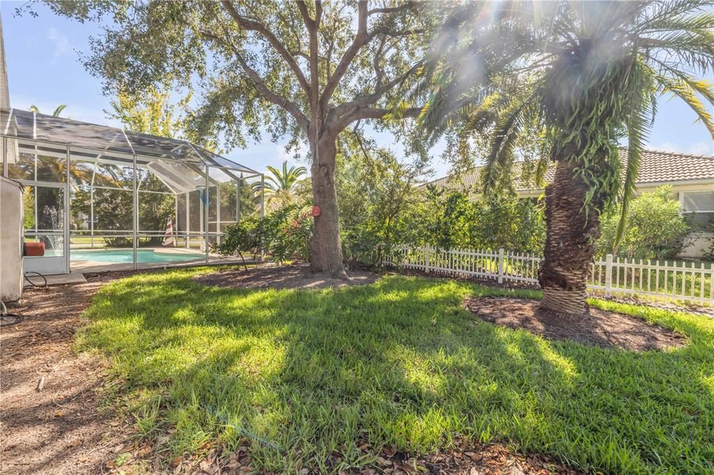 For Sale: $449,000 (3 beds, 2 baths, 2098 Square Feet)