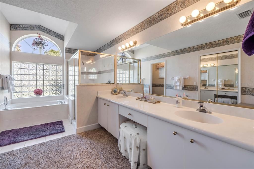 For Sale: $449,000 (3 beds, 2 baths, 2098 Square Feet)