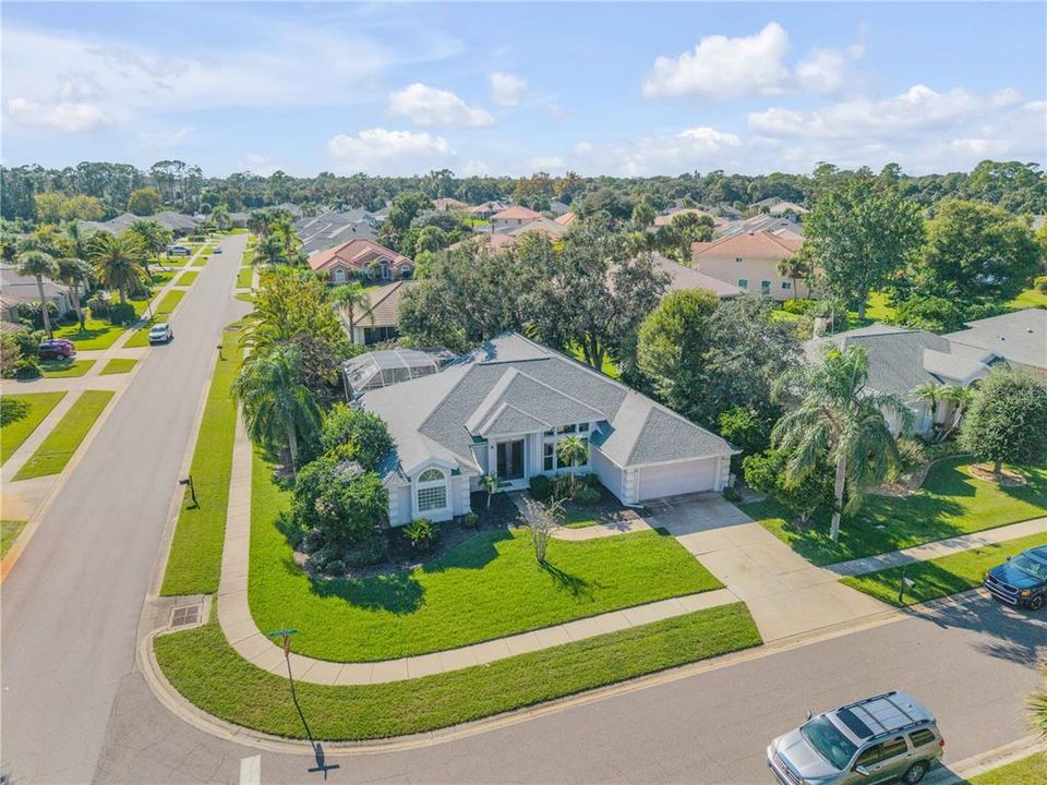 For Sale: $449,000 (3 beds, 2 baths, 2098 Square Feet)