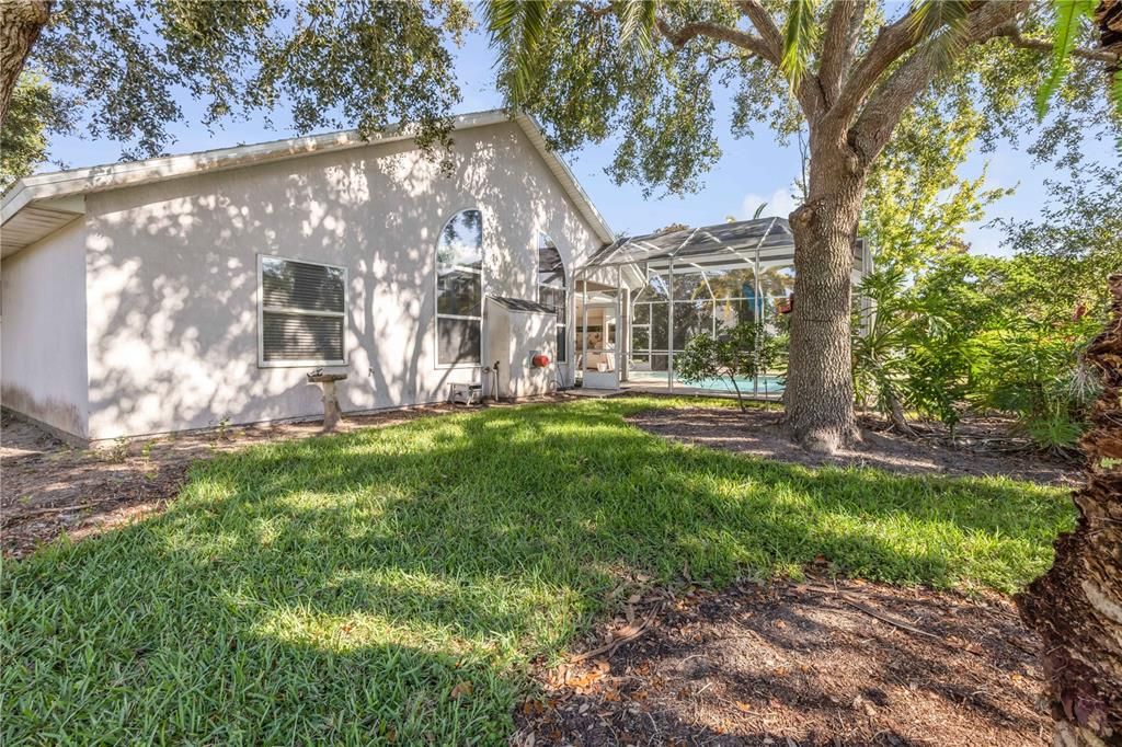 For Sale: $449,000 (3 beds, 2 baths, 2098 Square Feet)