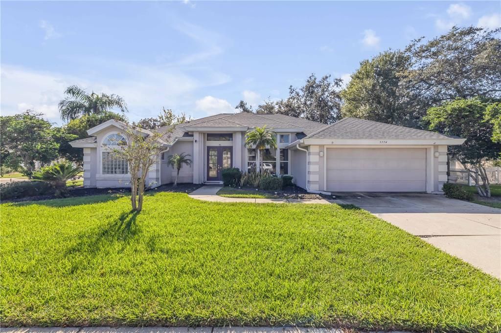 For Sale: $449,000 (3 beds, 2 baths, 2098 Square Feet)