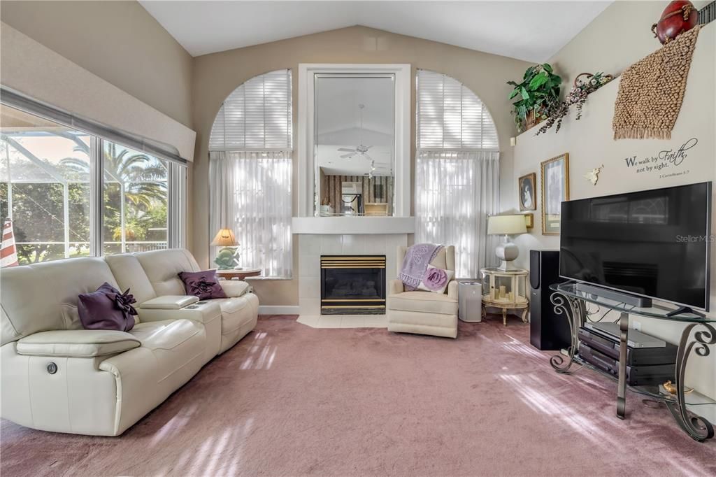 For Sale: $449,000 (3 beds, 2 baths, 2098 Square Feet)