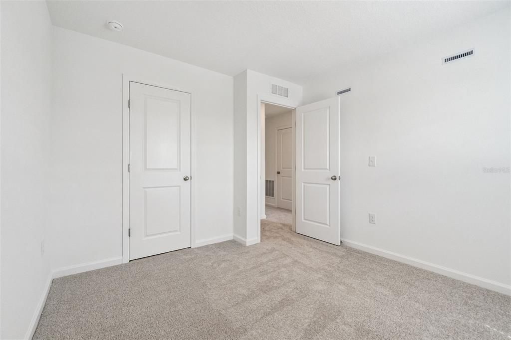 出租: $1,895 (3 贝兹, 2 浴室, 1422 平方英尺)