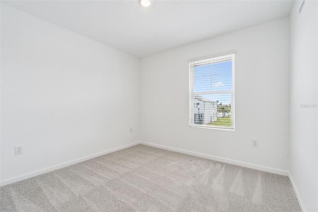 出租: $1,895 (3 贝兹, 2 浴室, 1422 平方英尺)