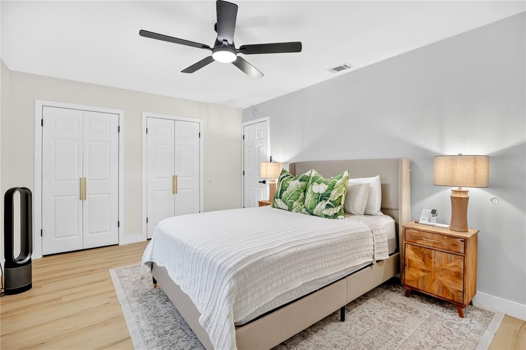 待售: $410,000 (3 贝兹, 2 浴室, 1337 平方英尺)