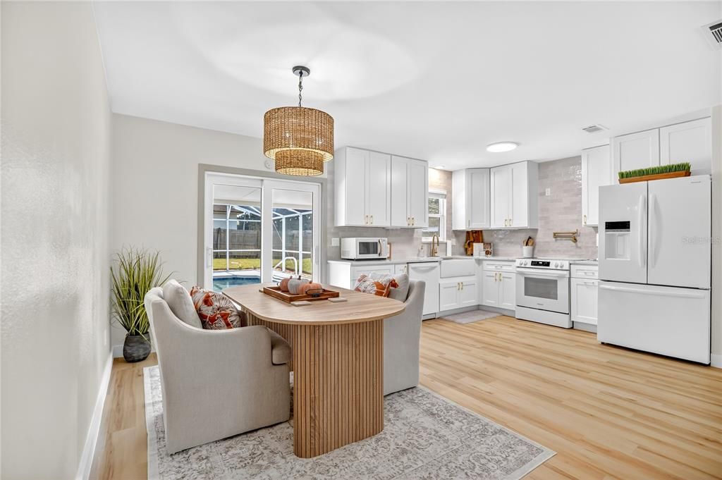 待售: $410,000 (3 贝兹, 2 浴室, 1337 平方英尺)