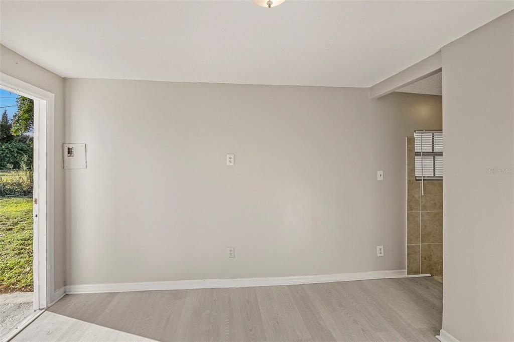 En Venta: $425,000 (3 camas, 1 baños, 936 Pies cuadrados)