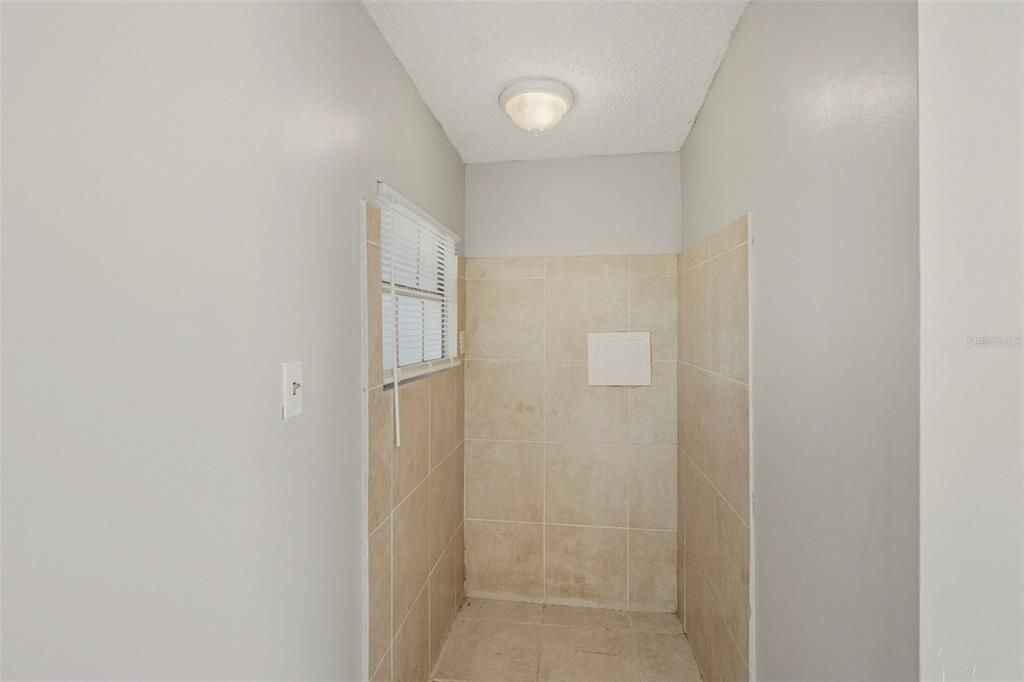 En Venta: $425,000 (3 camas, 1 baños, 936 Pies cuadrados)