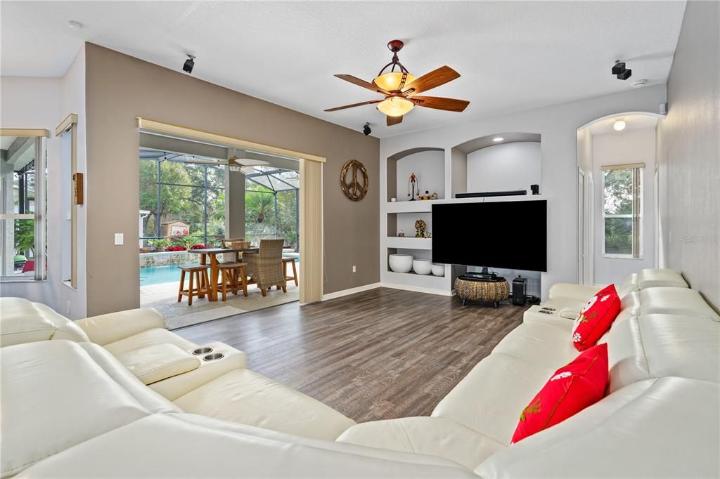 For Sale: $594,900 (4 beds, 3 baths, 2603 Square Feet)