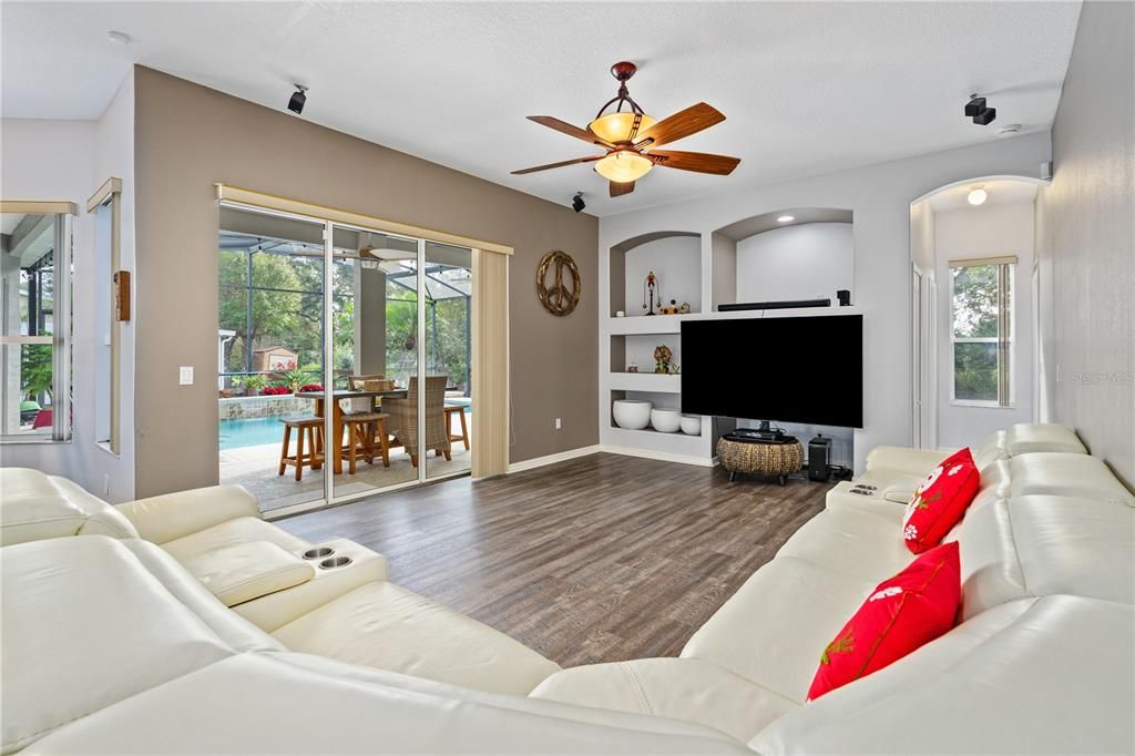 For Sale: $594,900 (4 beds, 3 baths, 2603 Square Feet)