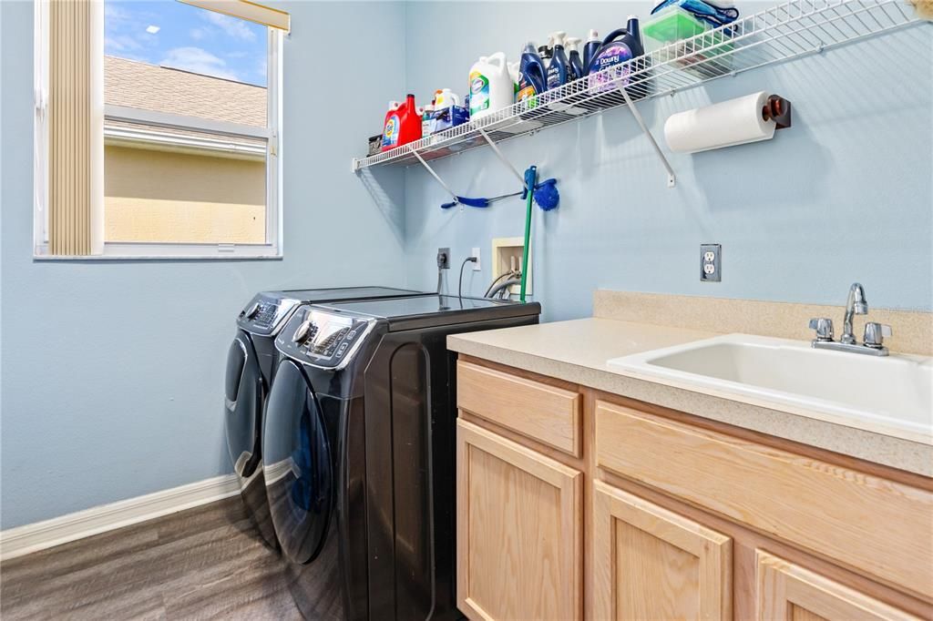 For Sale: $594,900 (4 beds, 3 baths, 2603 Square Feet)