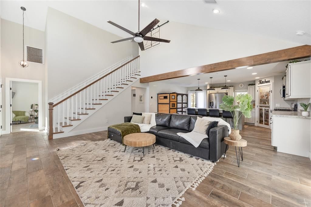 На продажу: $729,900 (3 спален, 3 ванн, 2243 Квадратных фут)