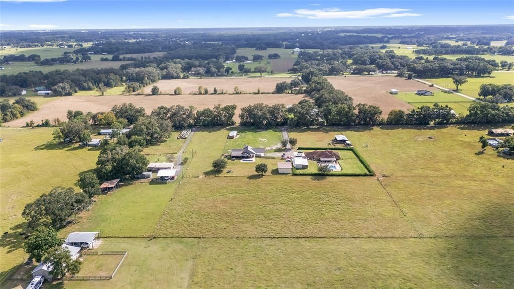 На продажу: $729,900 (3 спален, 3 ванн, 2243 Квадратных фут)