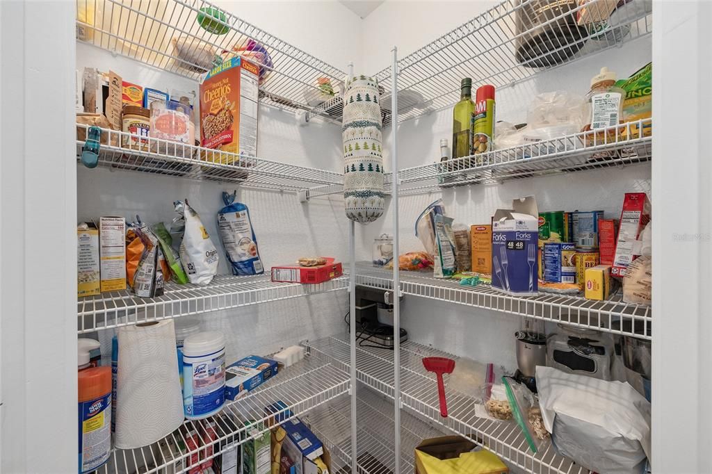 На продажу: $729,900 (3 спален, 3 ванн, 2243 Квадратных фут)