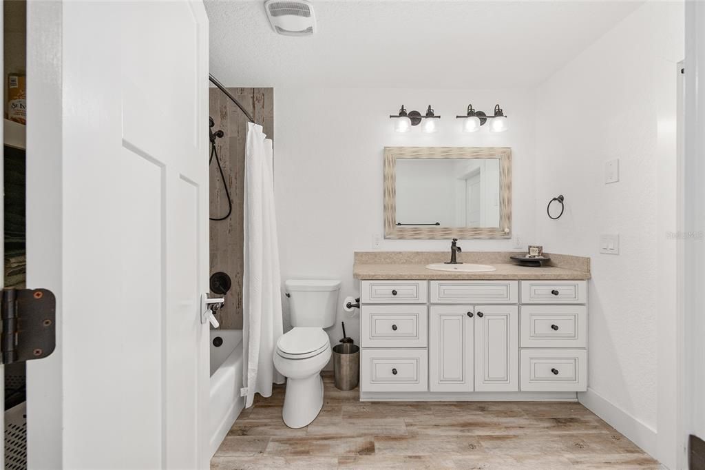 На продажу: $729,900 (3 спален, 3 ванн, 2243 Квадратных фут)