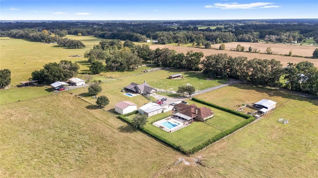 На продажу: $729,900 (3 спален, 3 ванн, 2243 Квадратных фут)